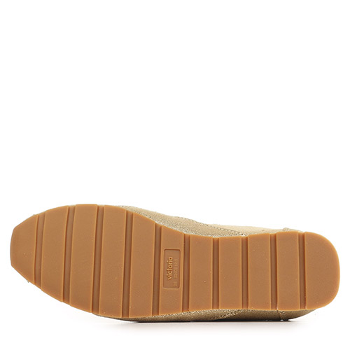 Victoria Aster Metal