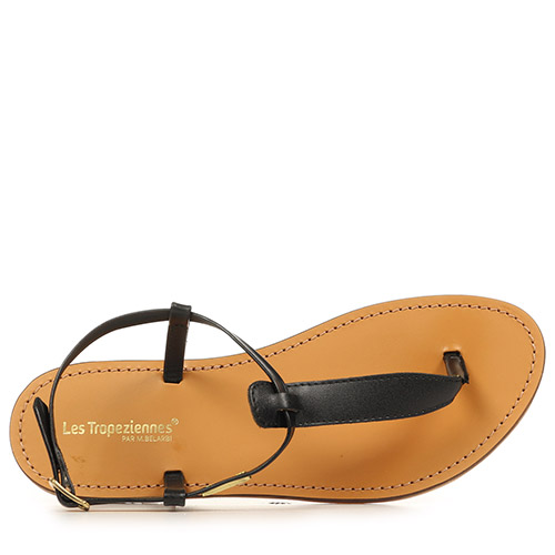 Les Tropéziennes by M Belarbi Harvil