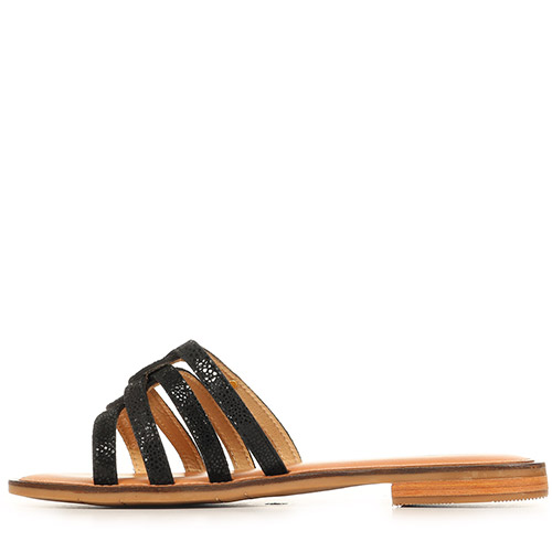 Les Tropéziennes by M Belarbi Hasturia