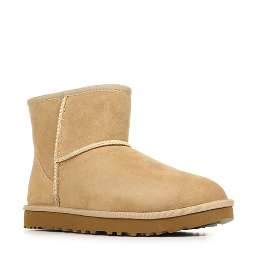 UGG Classic Mini II