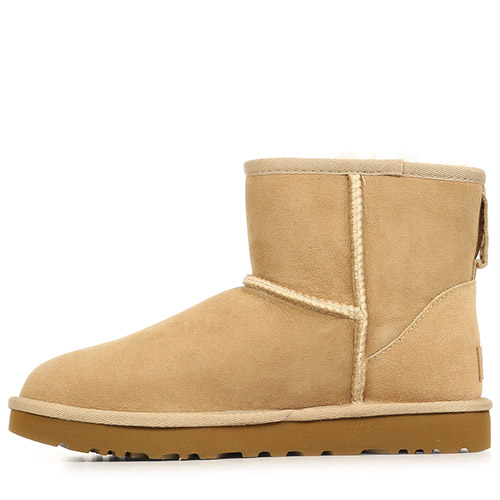 UGG Classic Mini II