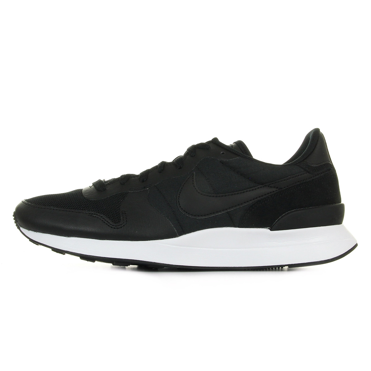 nike internationalist lt17